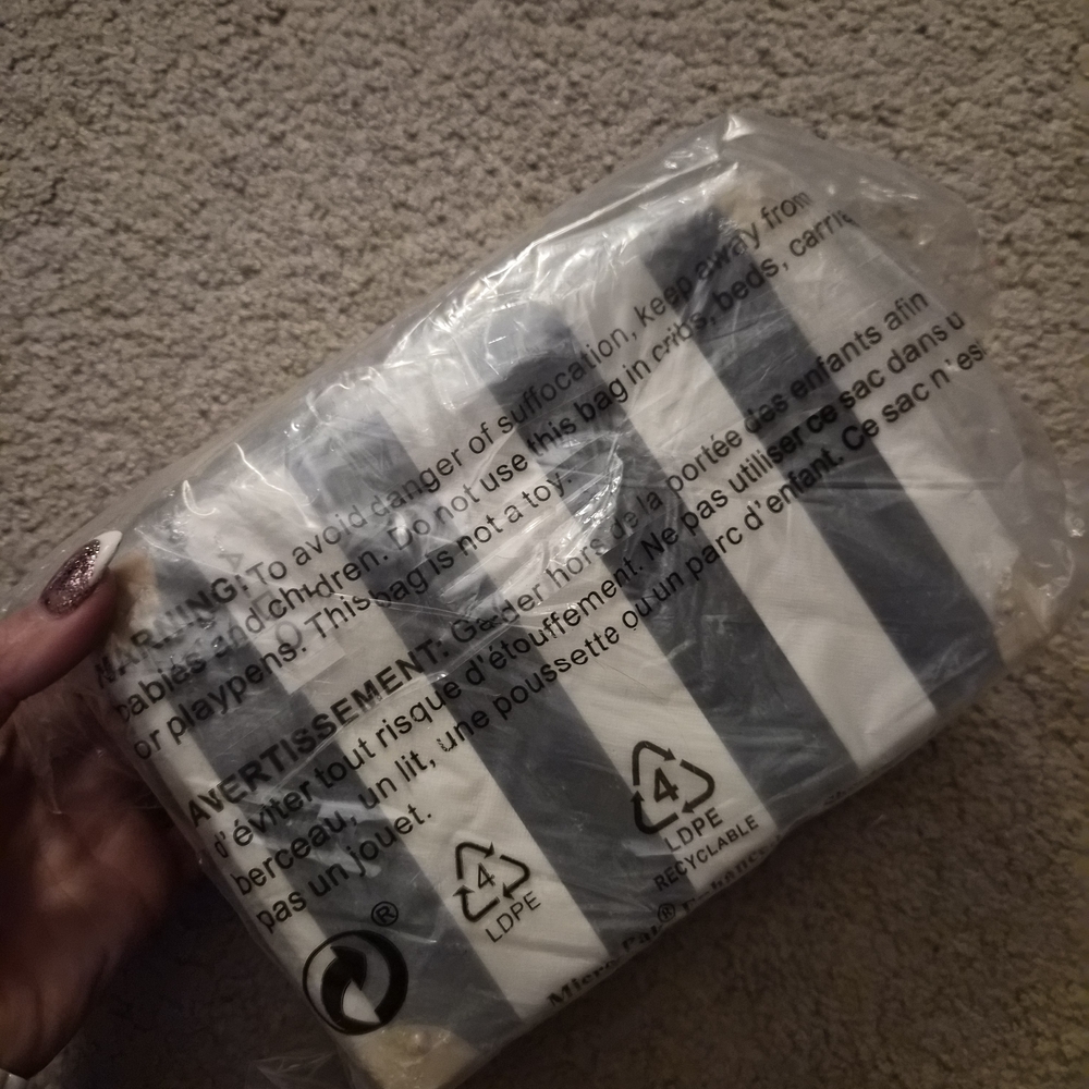 3 Piece Purse Bundle - Picture 8 of 8